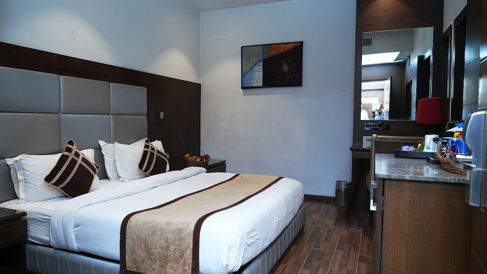 Hotel Sawera Grand 23/46