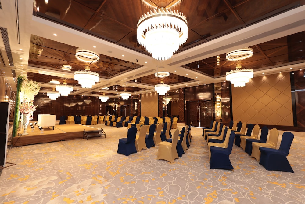 Hotel Cenneys Gateway 37/49