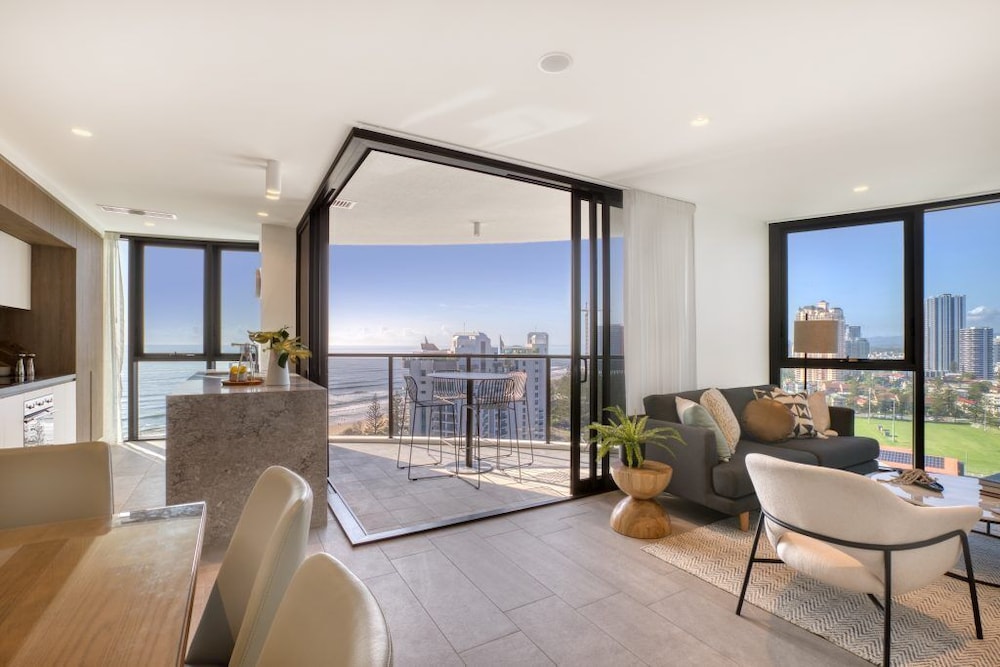 Vue Broadbeach 32/49