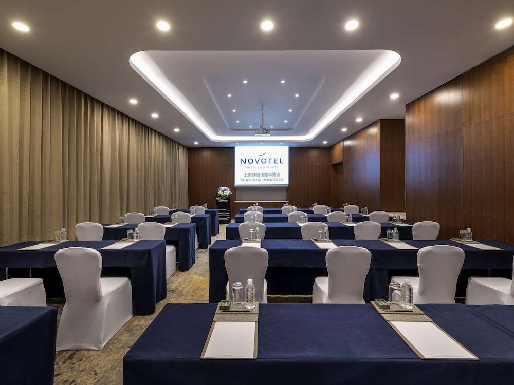 Novotel Shanghai Hongqiao 50/59