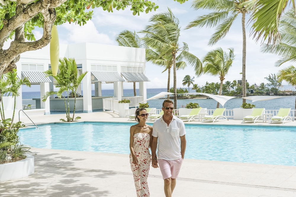 Couples Tower Isle - Adults Only photo4
