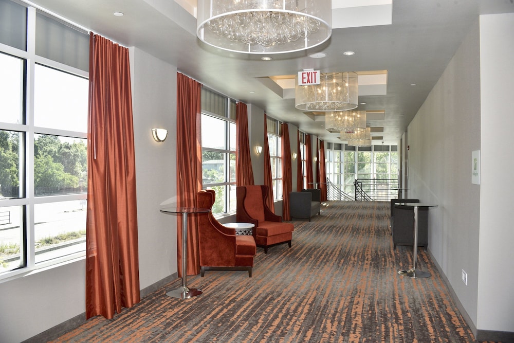 Holiday Inn Windsor - Wine Country 31/58