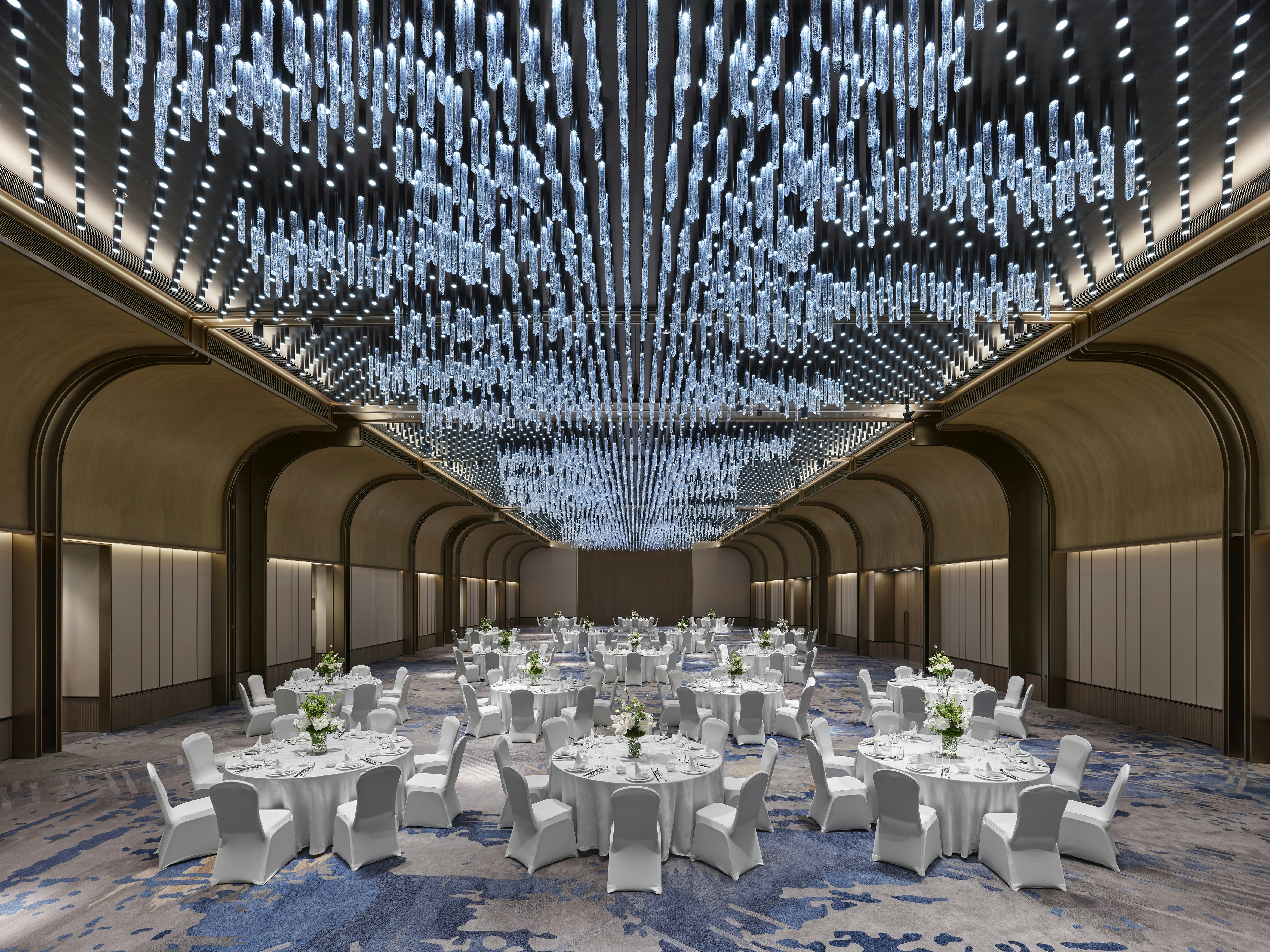 Hilton Shanghai Greater Hongqiao 28/30