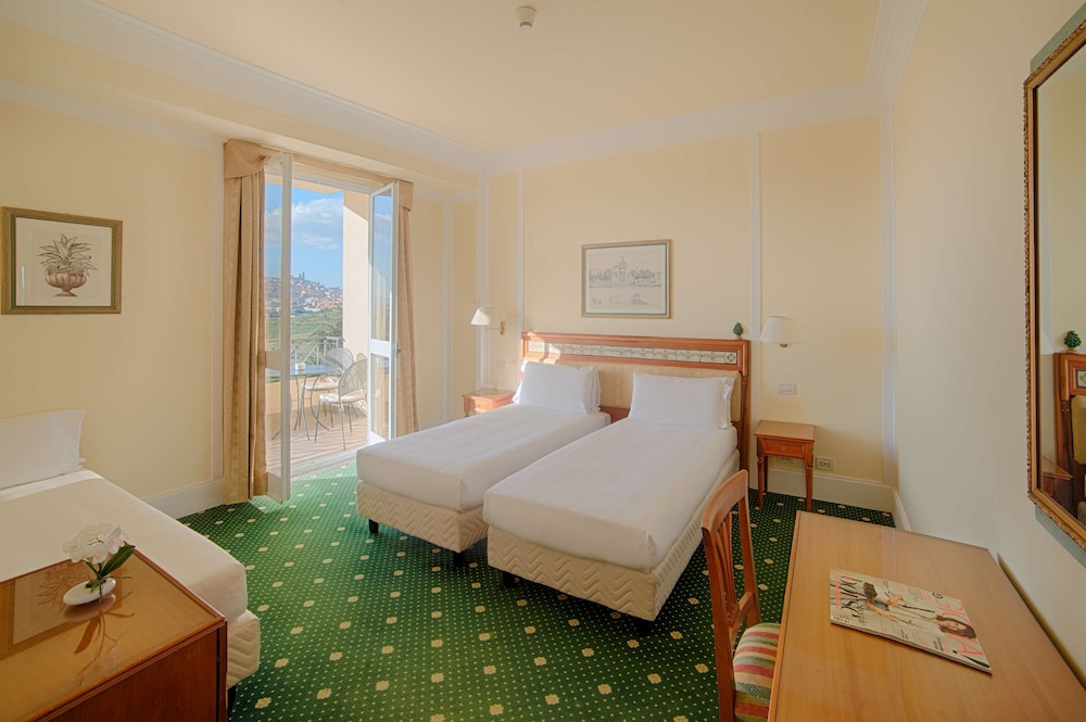 Nh Caltagirone Villa San Mauro 15/49