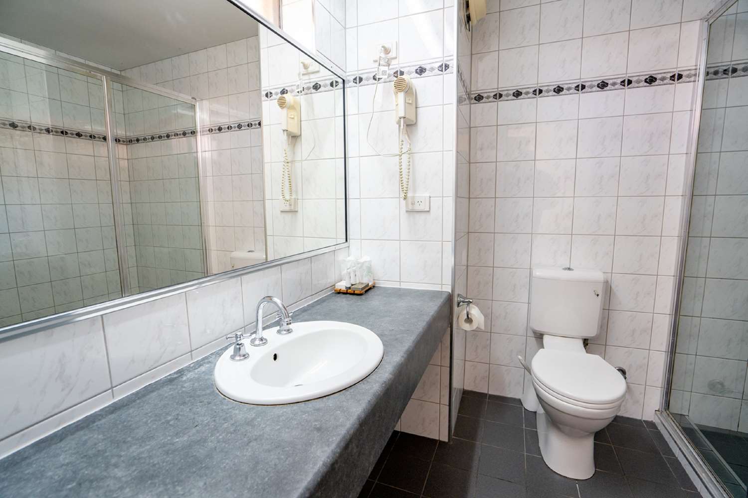 Hospitality Esperance, SureStay Collection by Best Western 71/74