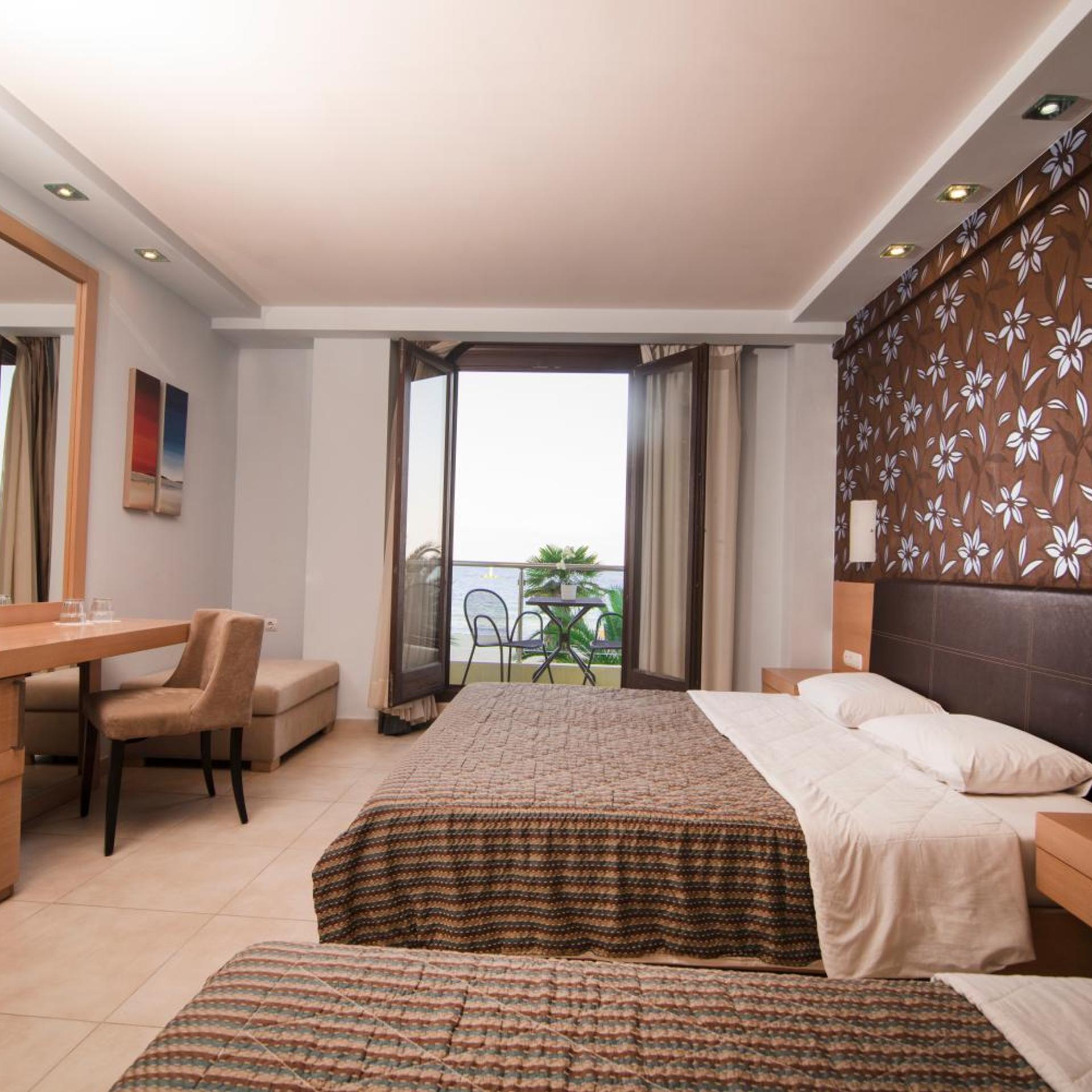 Mistral Seaside Hotel 18/36