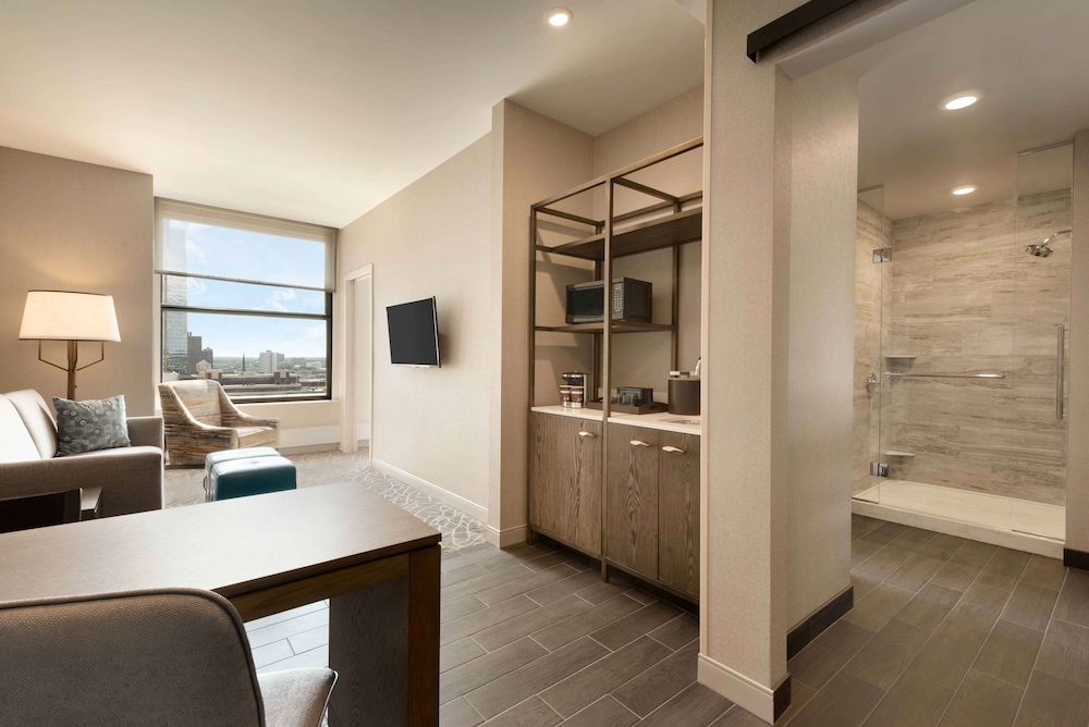 Embassy Suites By Hilton Minneapolis Downtown Hotel 40/62