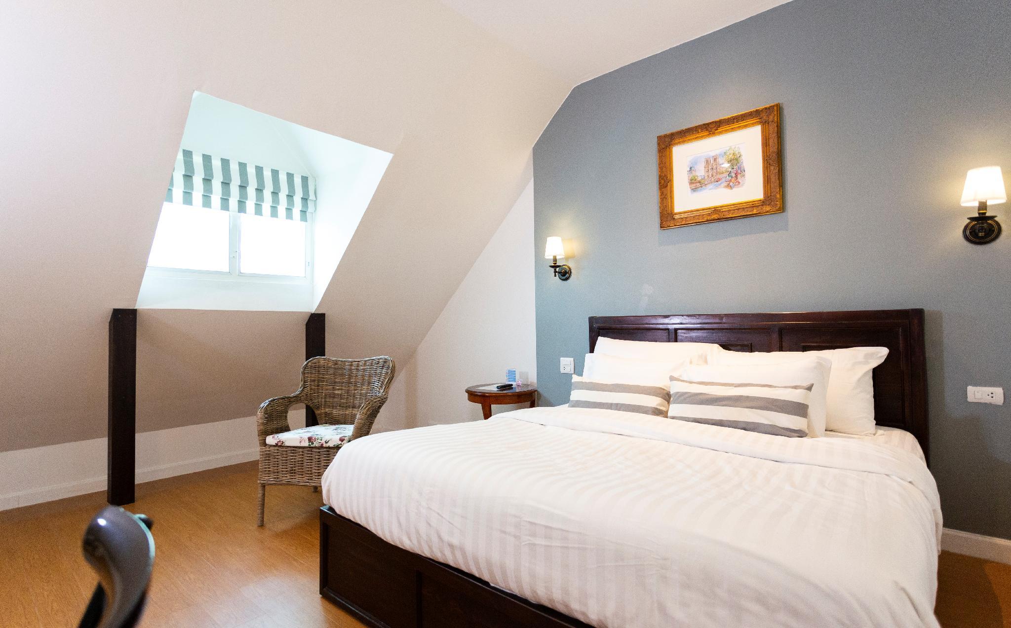Room, Attic