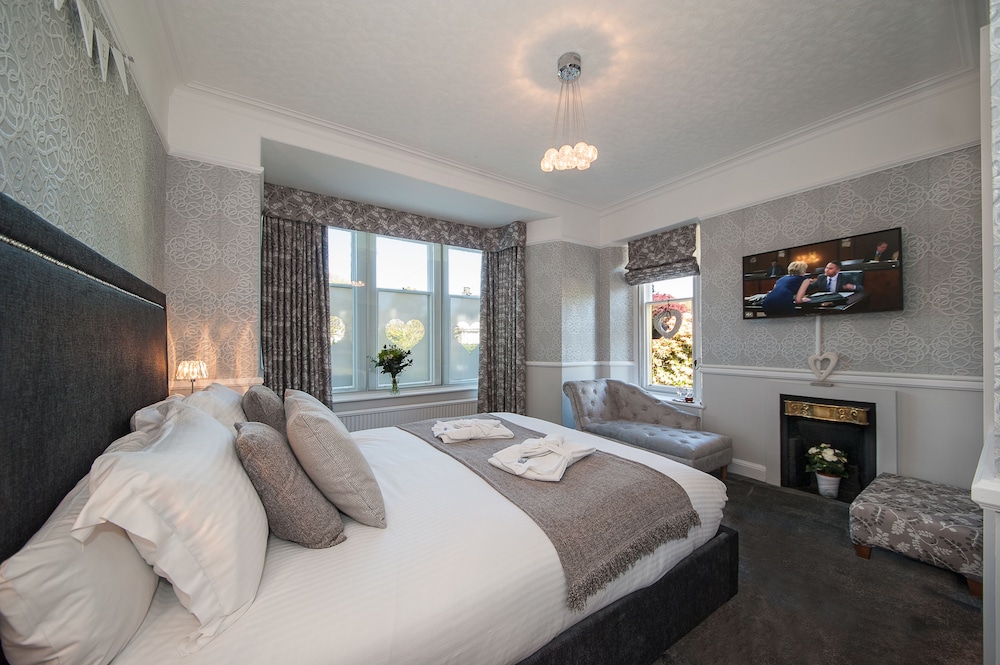 The Coppice Guest House 2/50