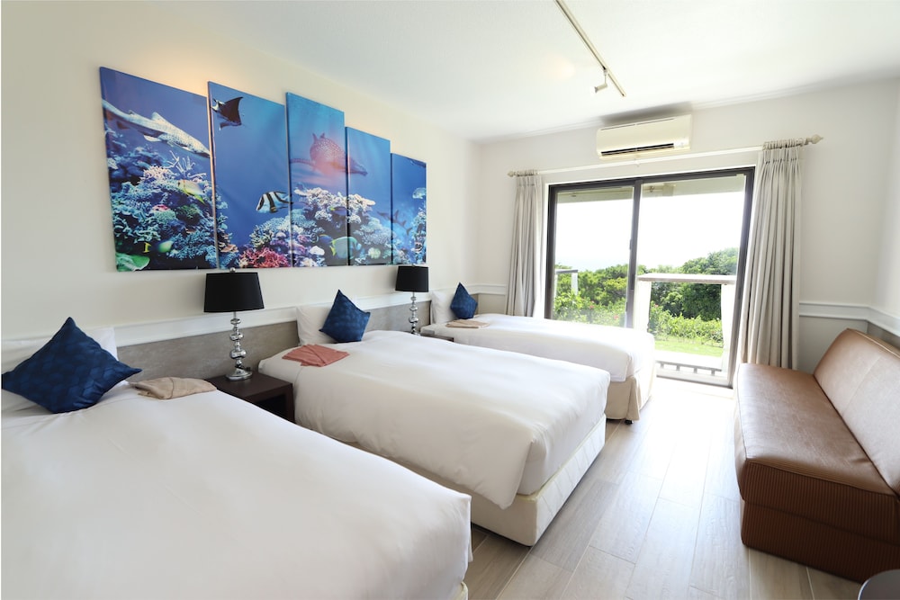 Royal View Hotel Churaumi 12/42