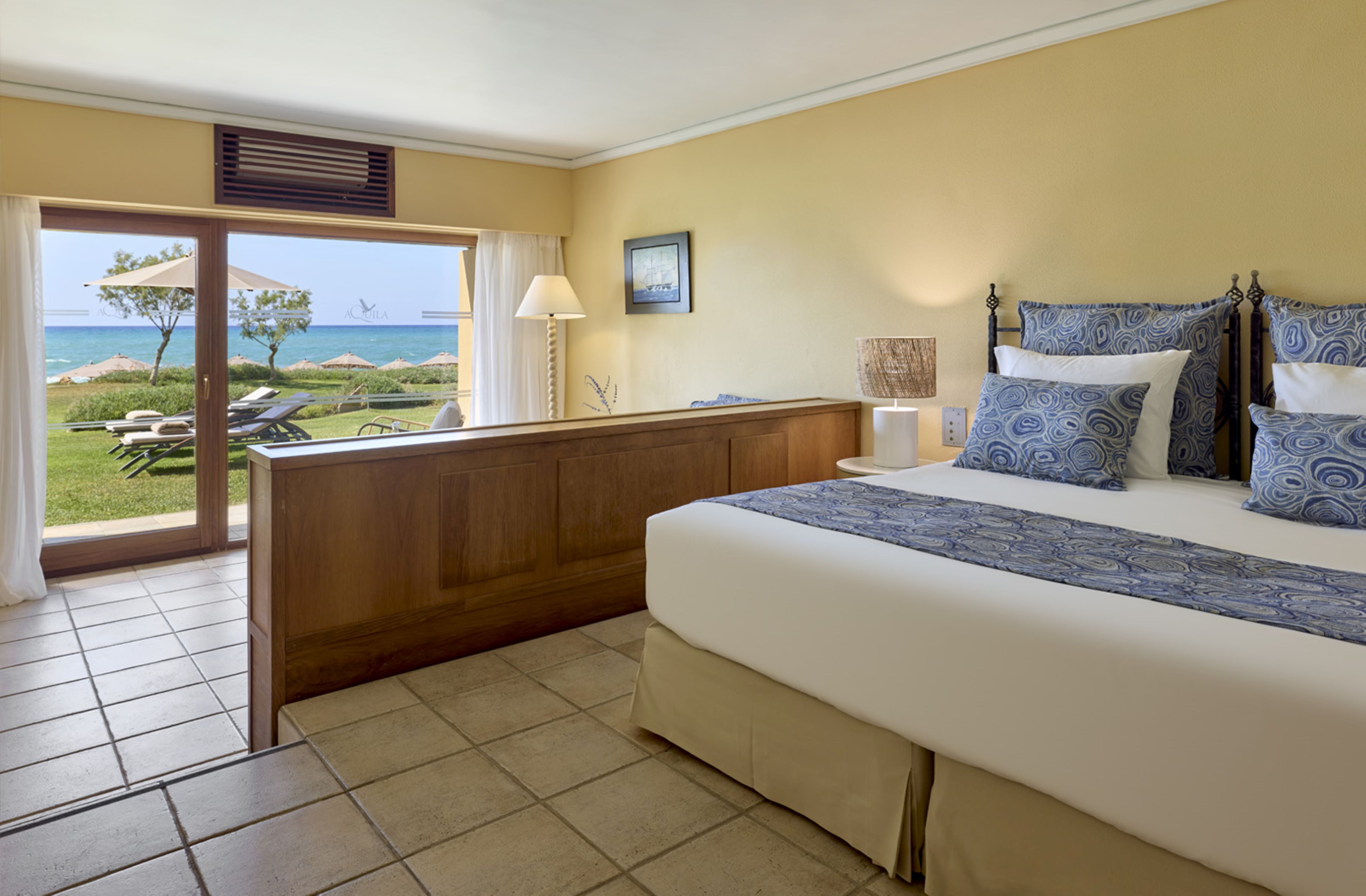 Bungalow Mythica Beachfront