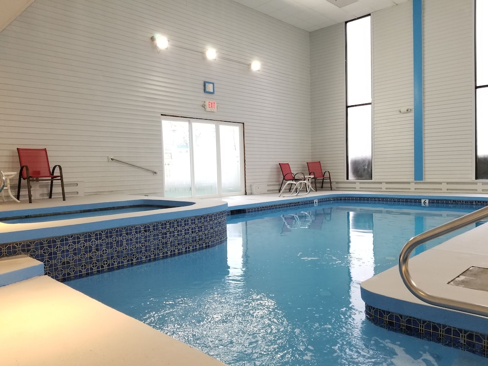 Hampton Village Resort 38/54