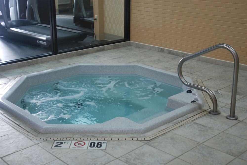swimming pool spa