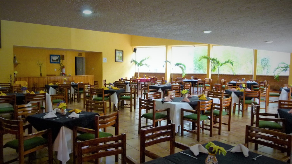 Aristos Cuernavaca 39/57