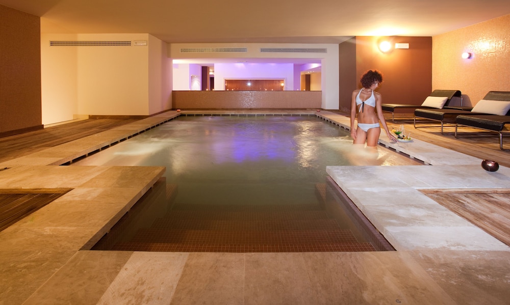 swimming pool spa