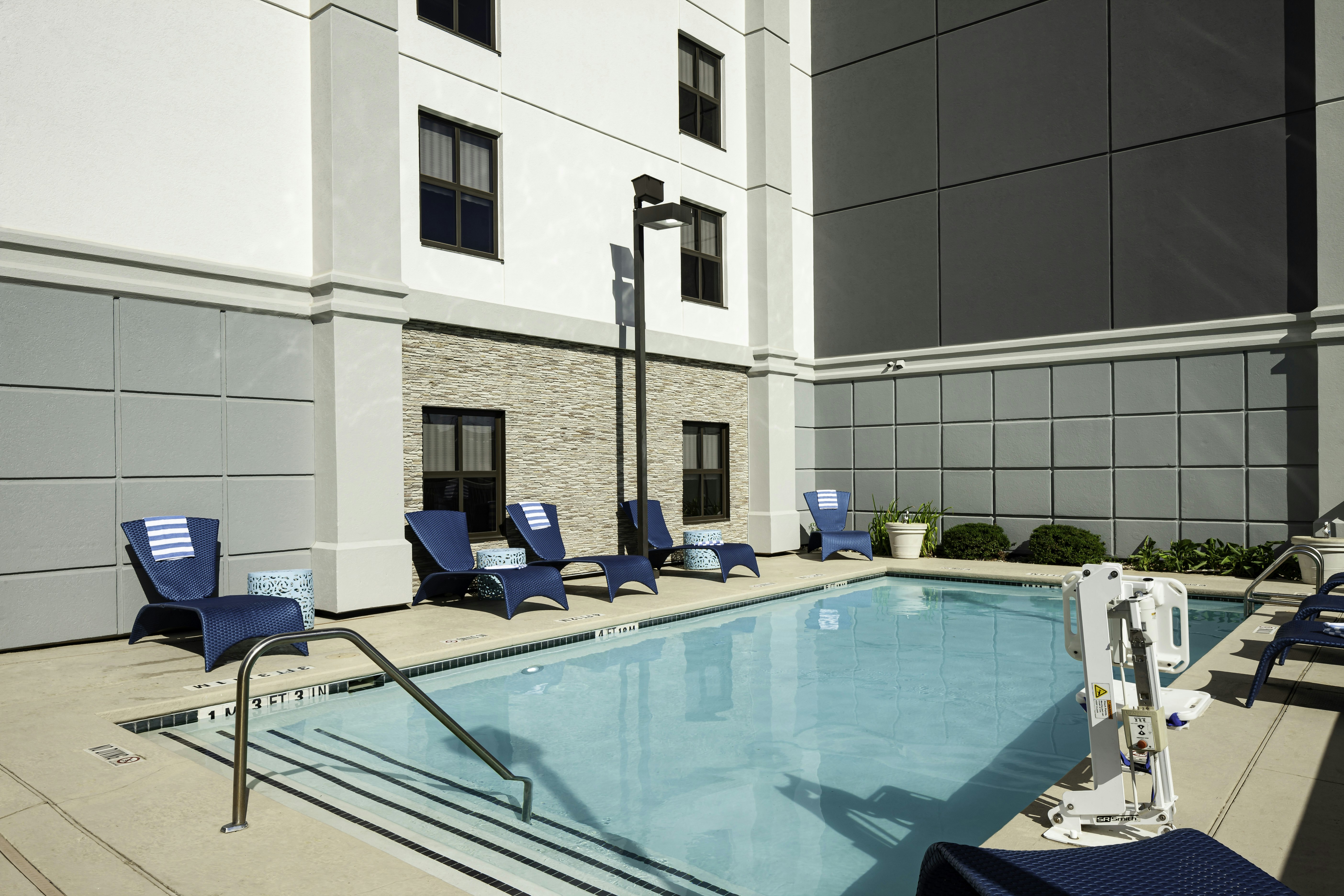Hampton Inn Austin-Round Rock 30/57