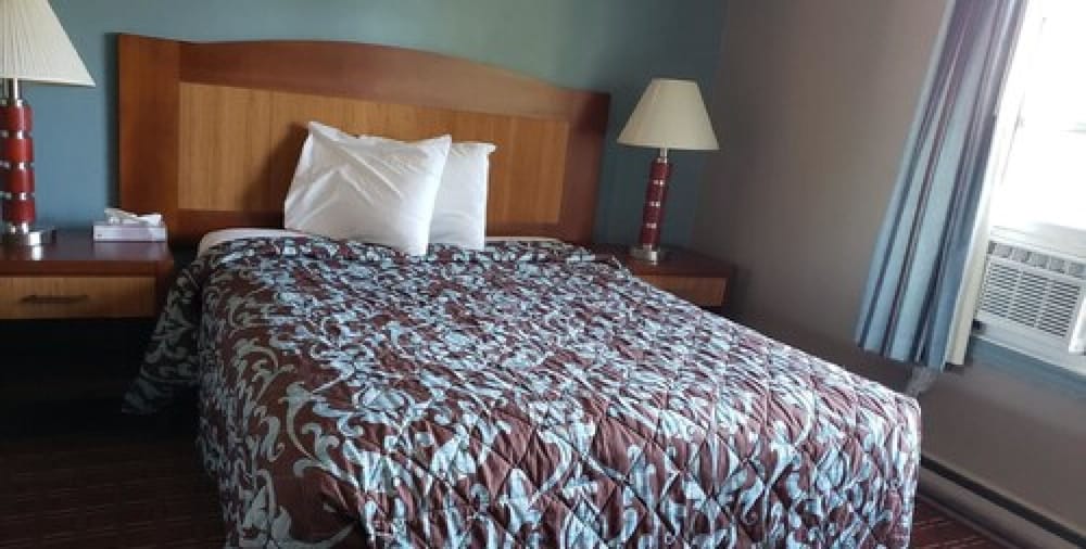 Belmont inn 25/36