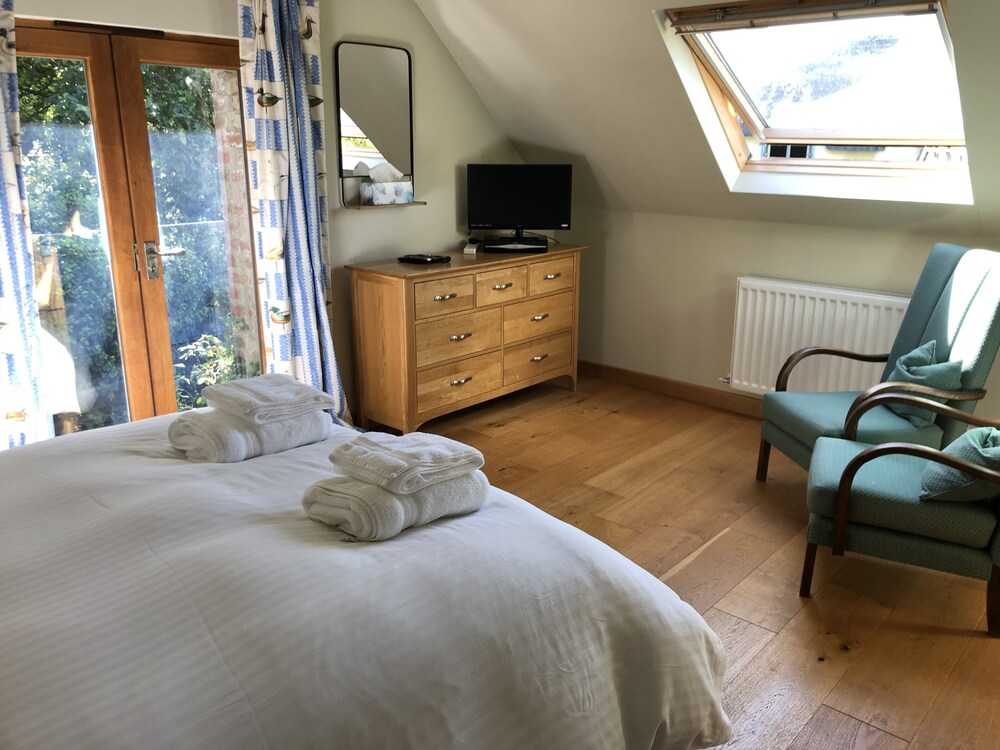 Glebe Farm B&B 10/37