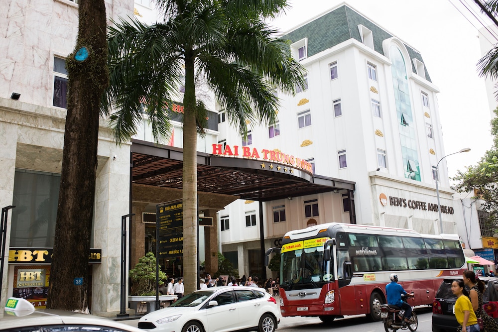 Hai Ba Trung Hotel & Spa 35/38