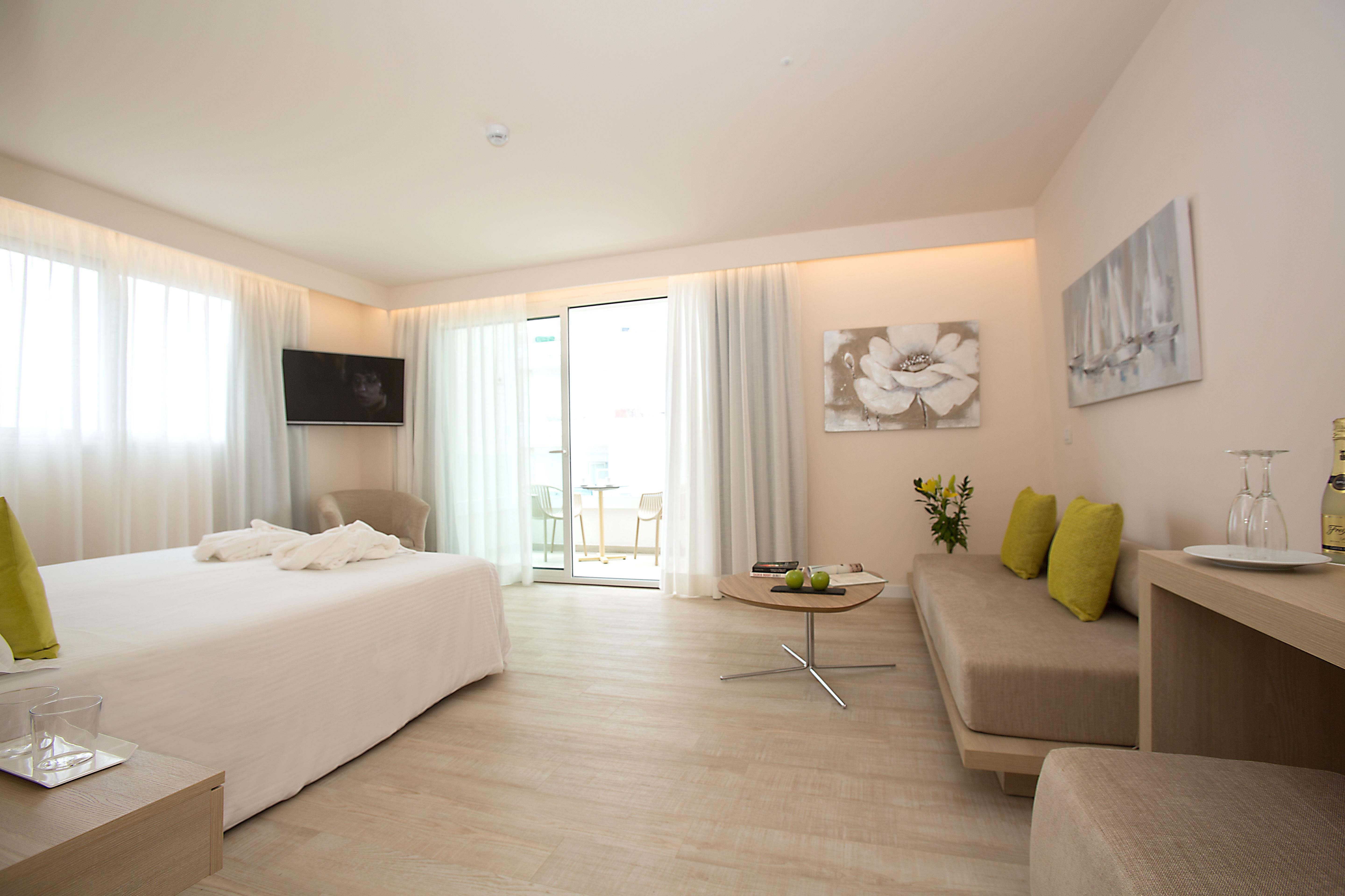 Junior Suite, Side Sea View, Balcony or Terrace, Hotel Sabina & Suites 2/3