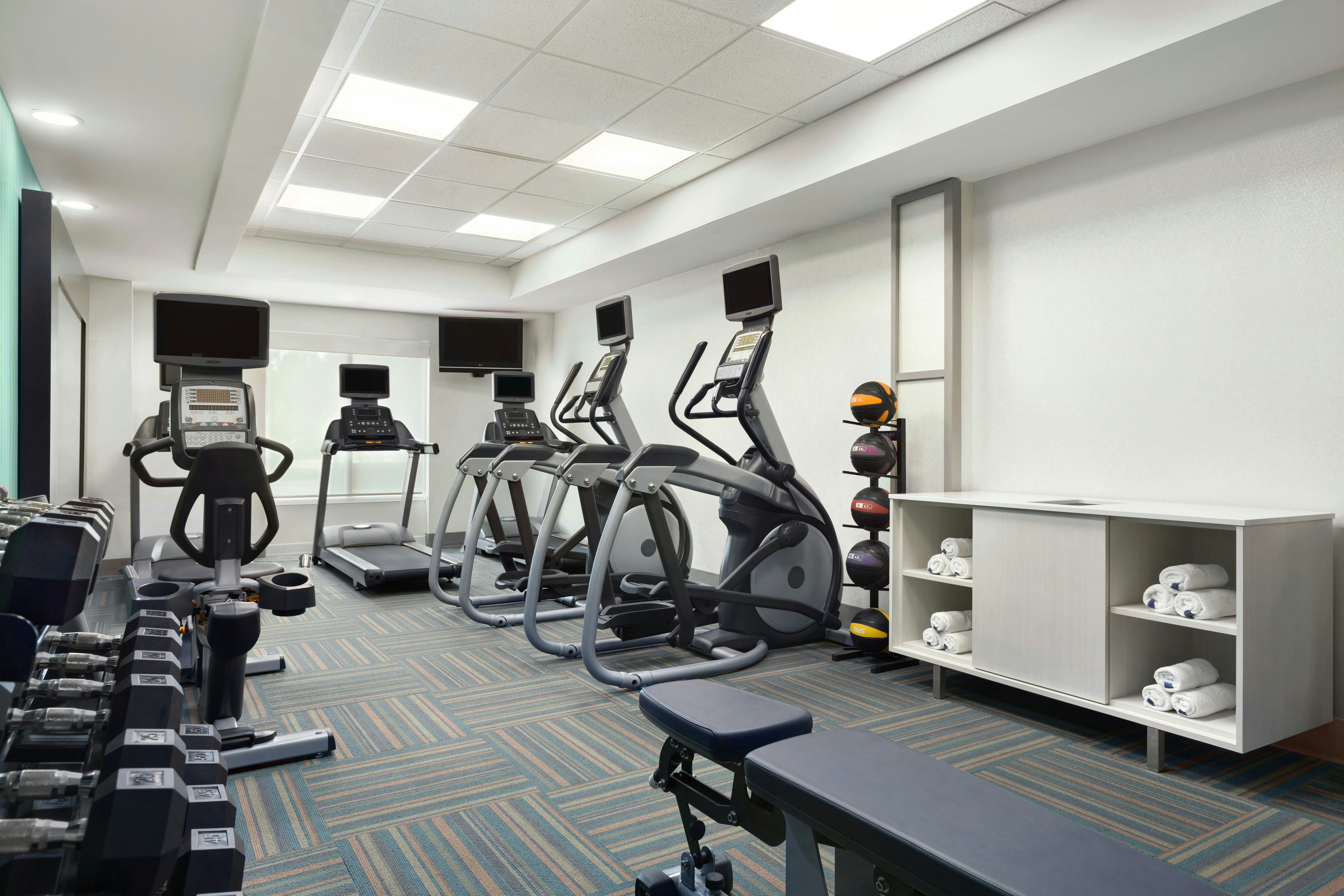 Holiday Inn Express Hotel and Suites Florence I-95 at Hwy 327 39/51