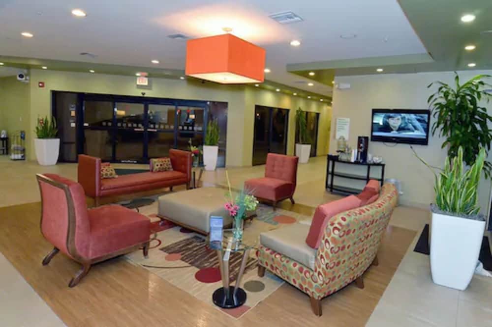 Holiday Inn Fort Myers - Downtown Area an IHG Hotel (ex. The Edison at Midtown) 38/58