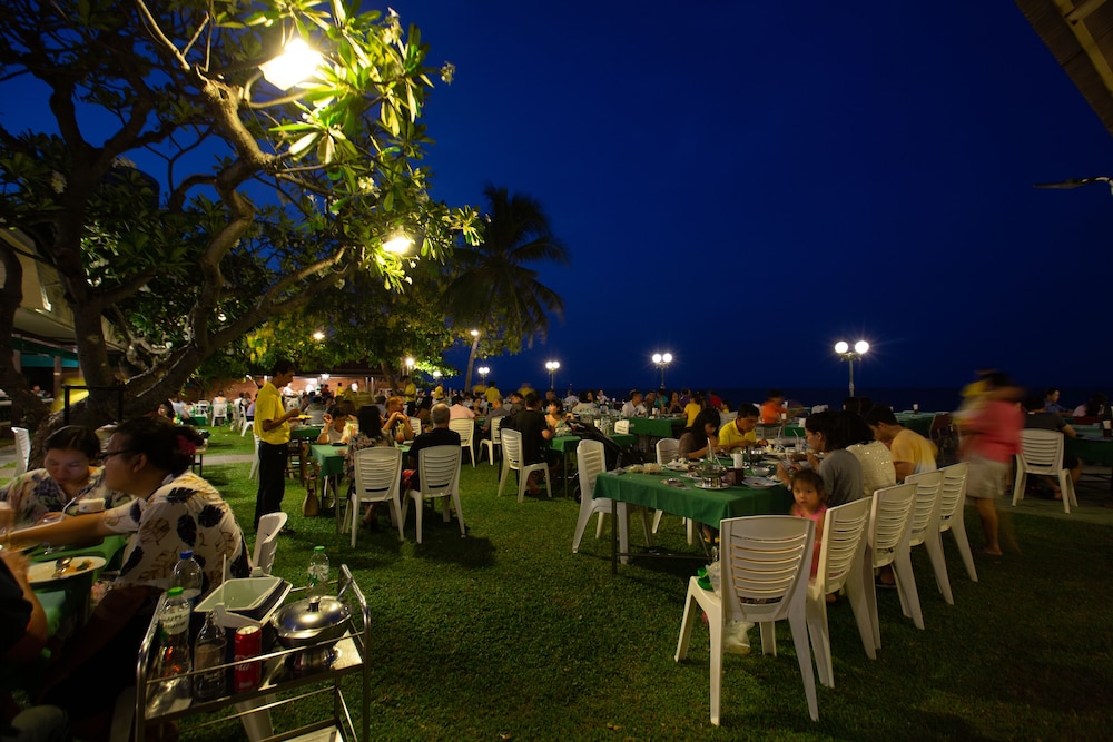 Sailom Hotel 54/65