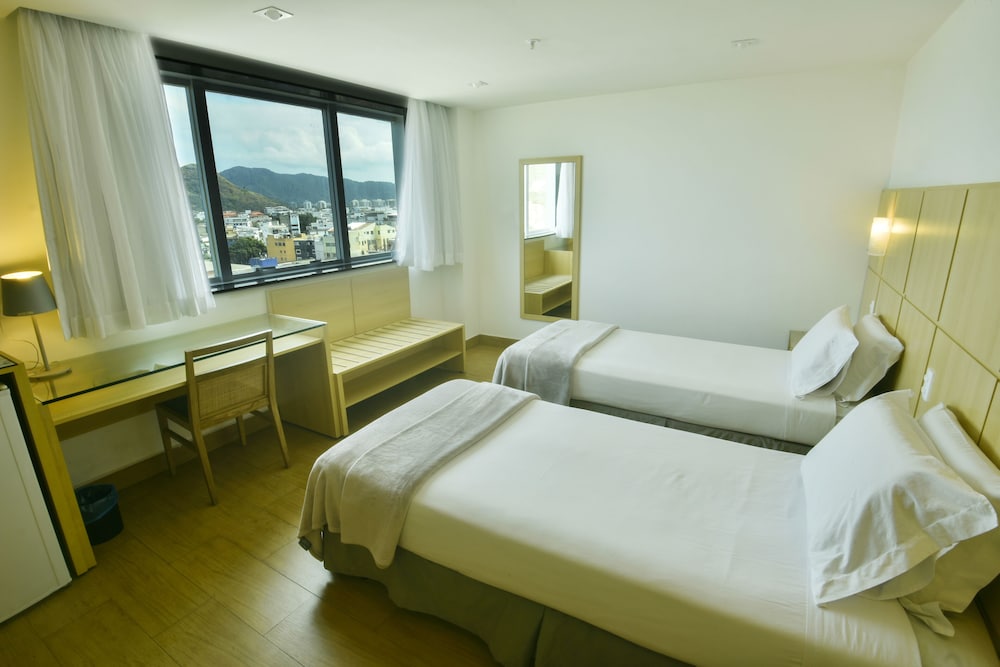 STANDARD, TWIN BEDS, CITY VIEW, ACCESSIBLE