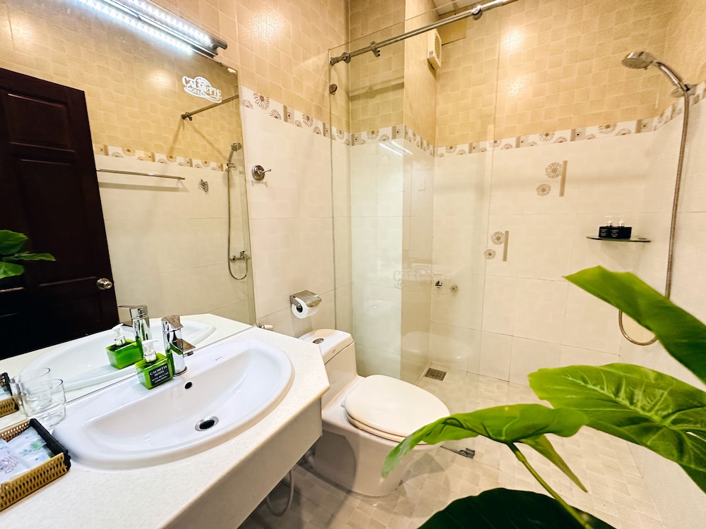 Calmette Hotel 46/50
