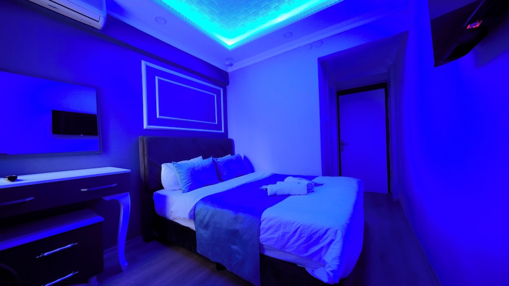 Bona Sera Hotel 3/50