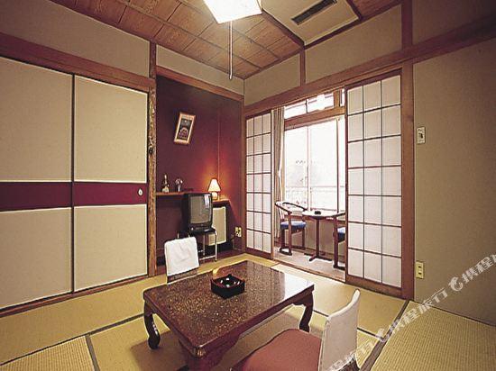 Hotel Shikimi 19/36