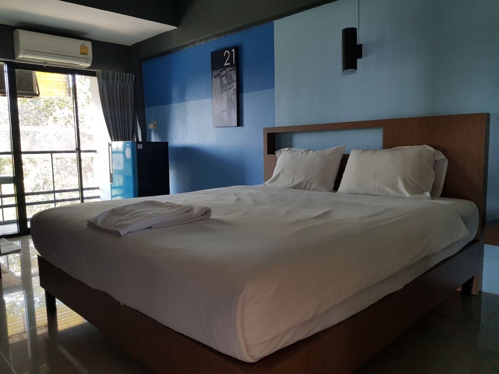 STANDARD, DOUBLE BED