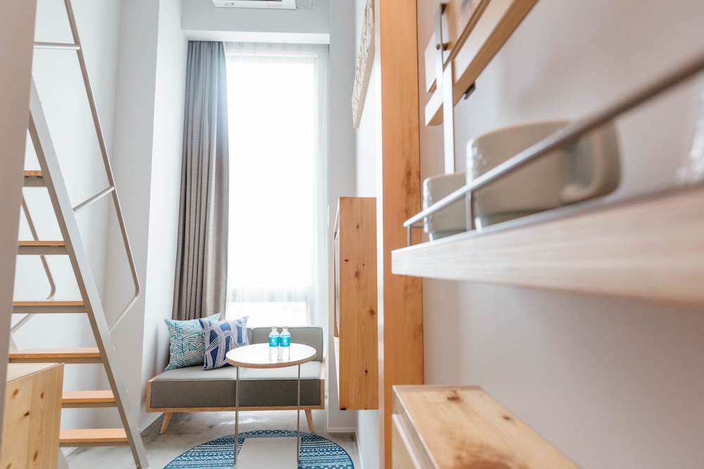 Hotel Locus 70/84