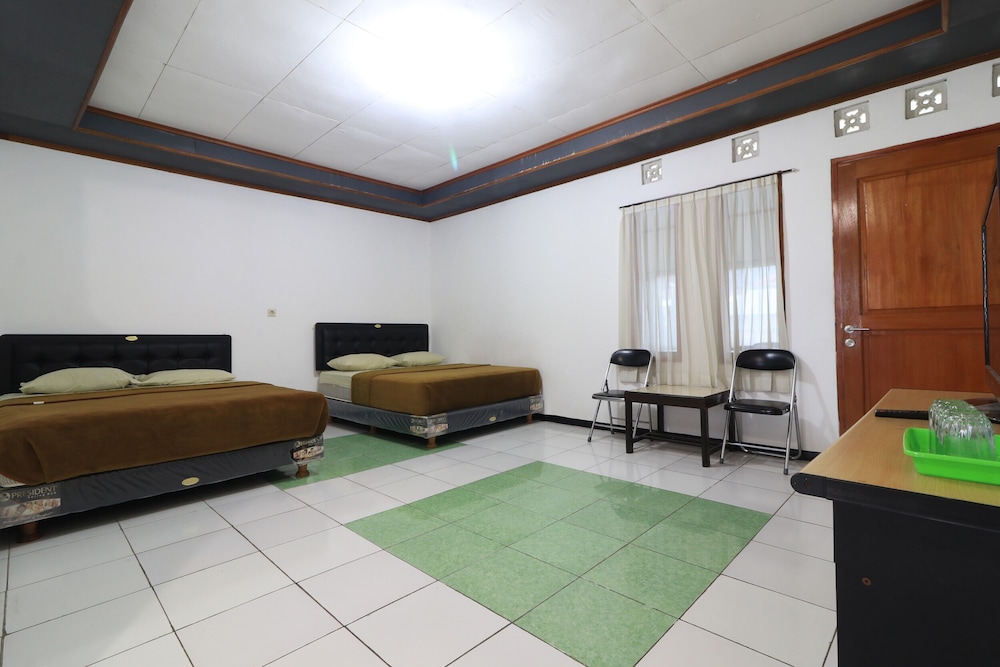 Abang Hotel Ciwidey 47/58