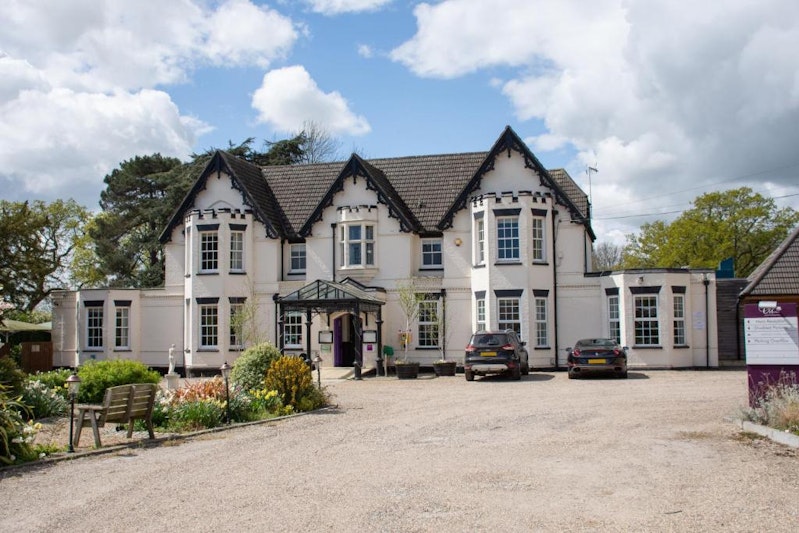 The Carlton Manor Hotel 34/36