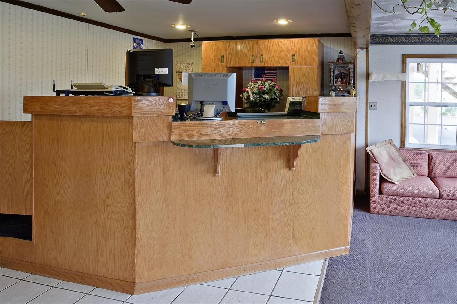 Americas Best Value Inn Princess Anne 7/17