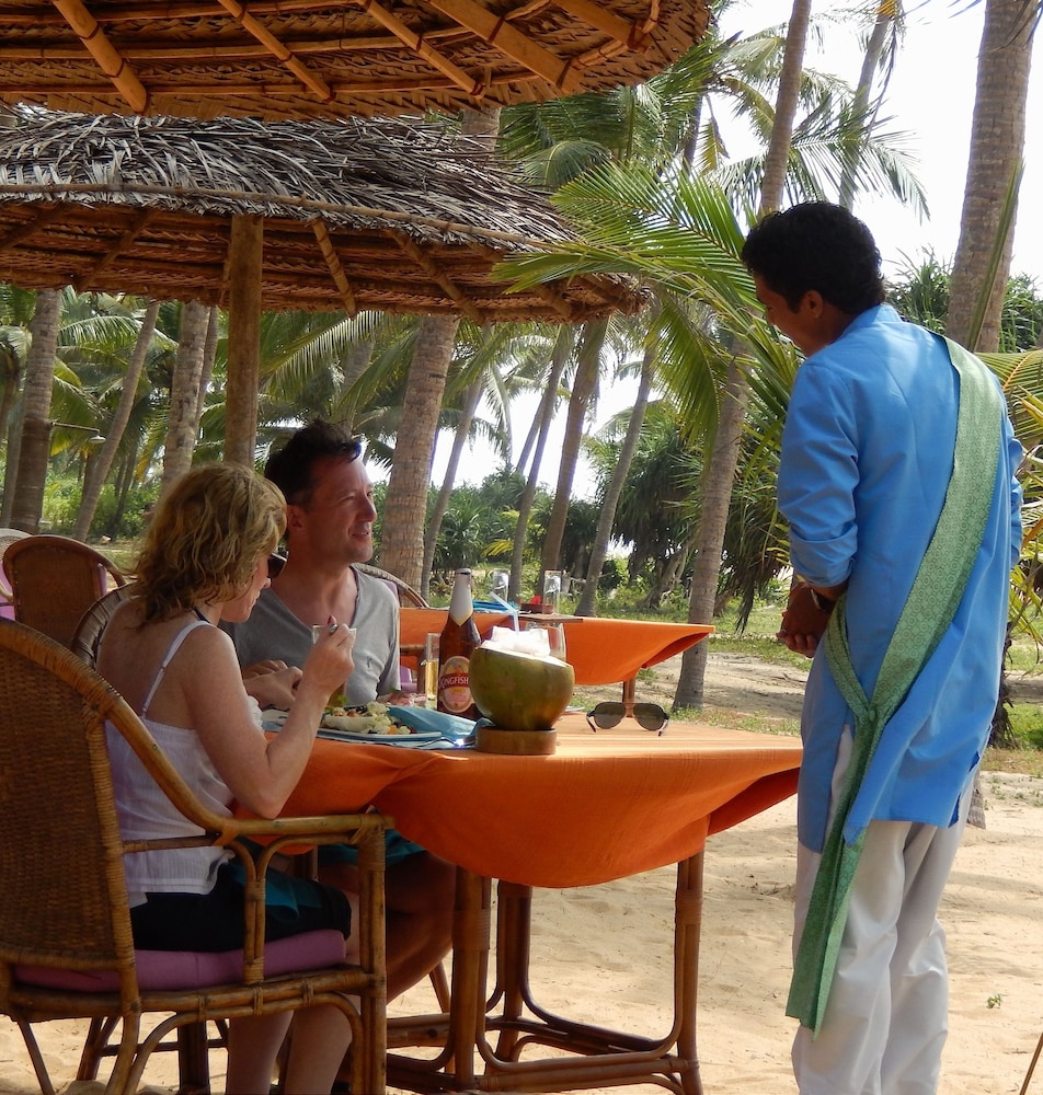 NEELESHWAR HERMITAGE 18/42