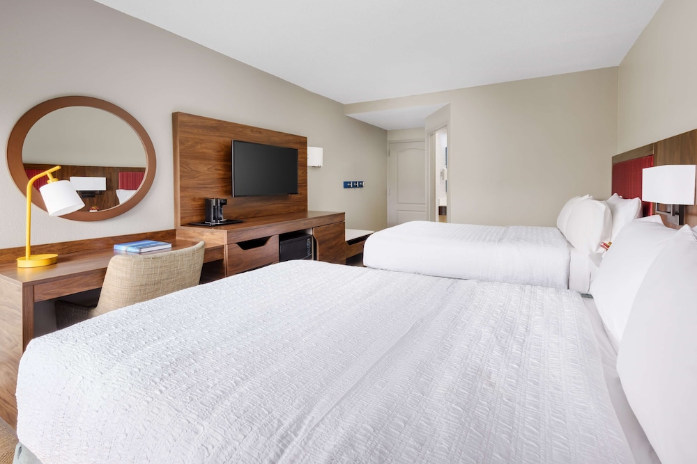 غرفة قياسية بسريرين مزدوجين، Hampton Inn Ft Lauderdale-Cypress Creek 3/8