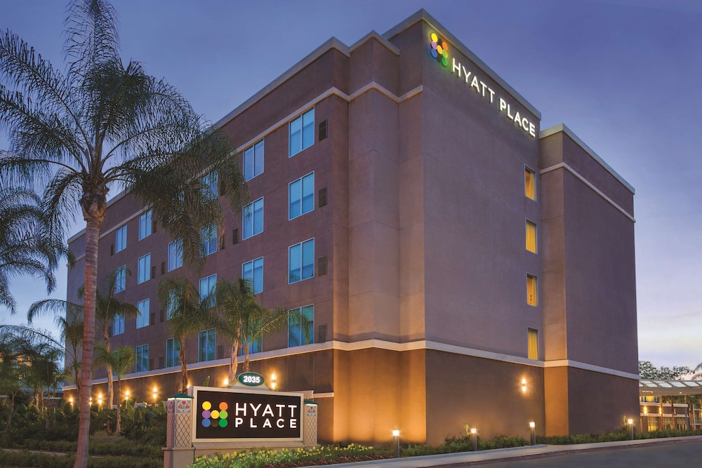 Hyatt Place At Anaheim Resort Convention Center in ANAHEIM - CA