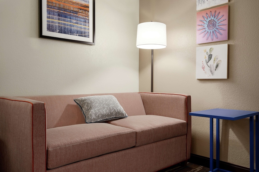 Hampton Inn Phoenix/Chandler 24/40