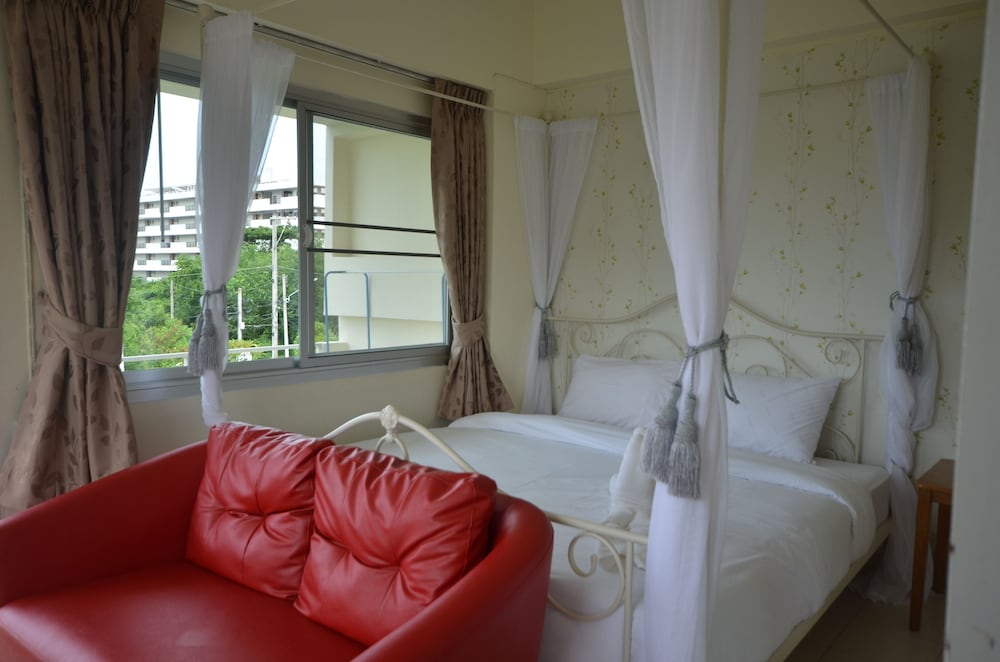 Pearl Huahin 46/51