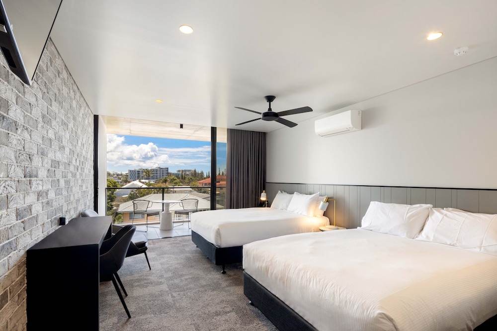 SUPERIOR, 2 QUEEN BEDS
