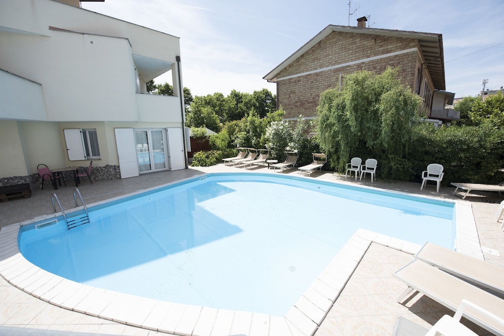Settebello Hotel 24/50