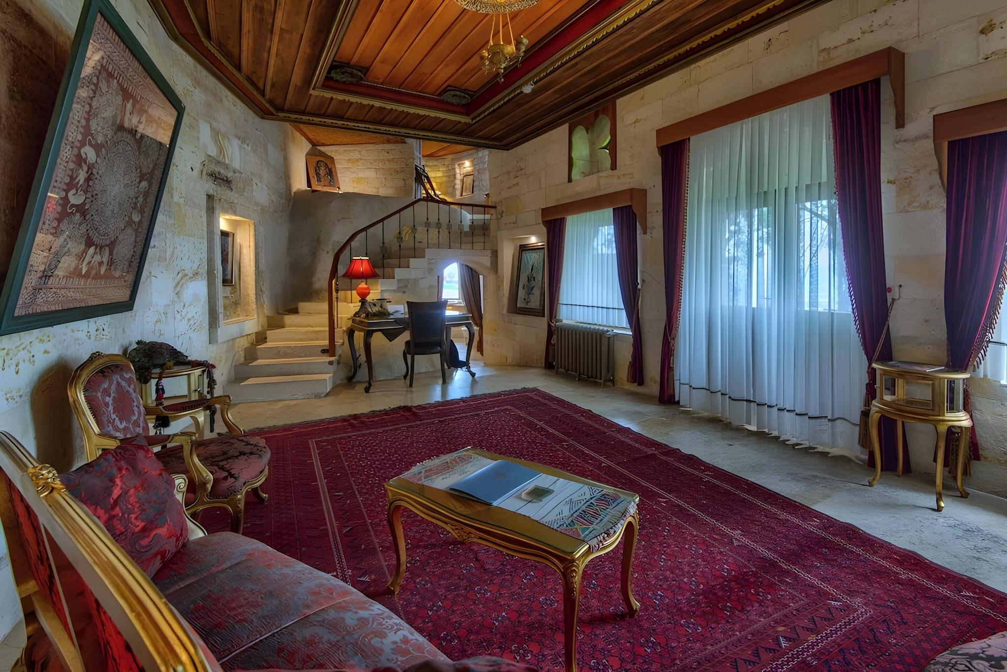 Luxury, Suite
