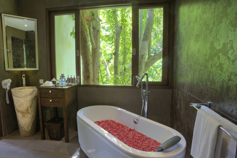 Gending Kedis Luxury Villas & Spa Estate 48/50