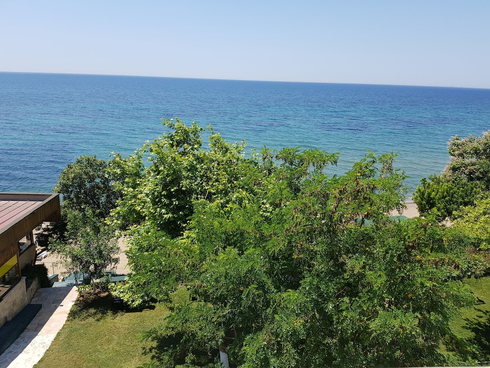 Troas Beach Hotel 37/59