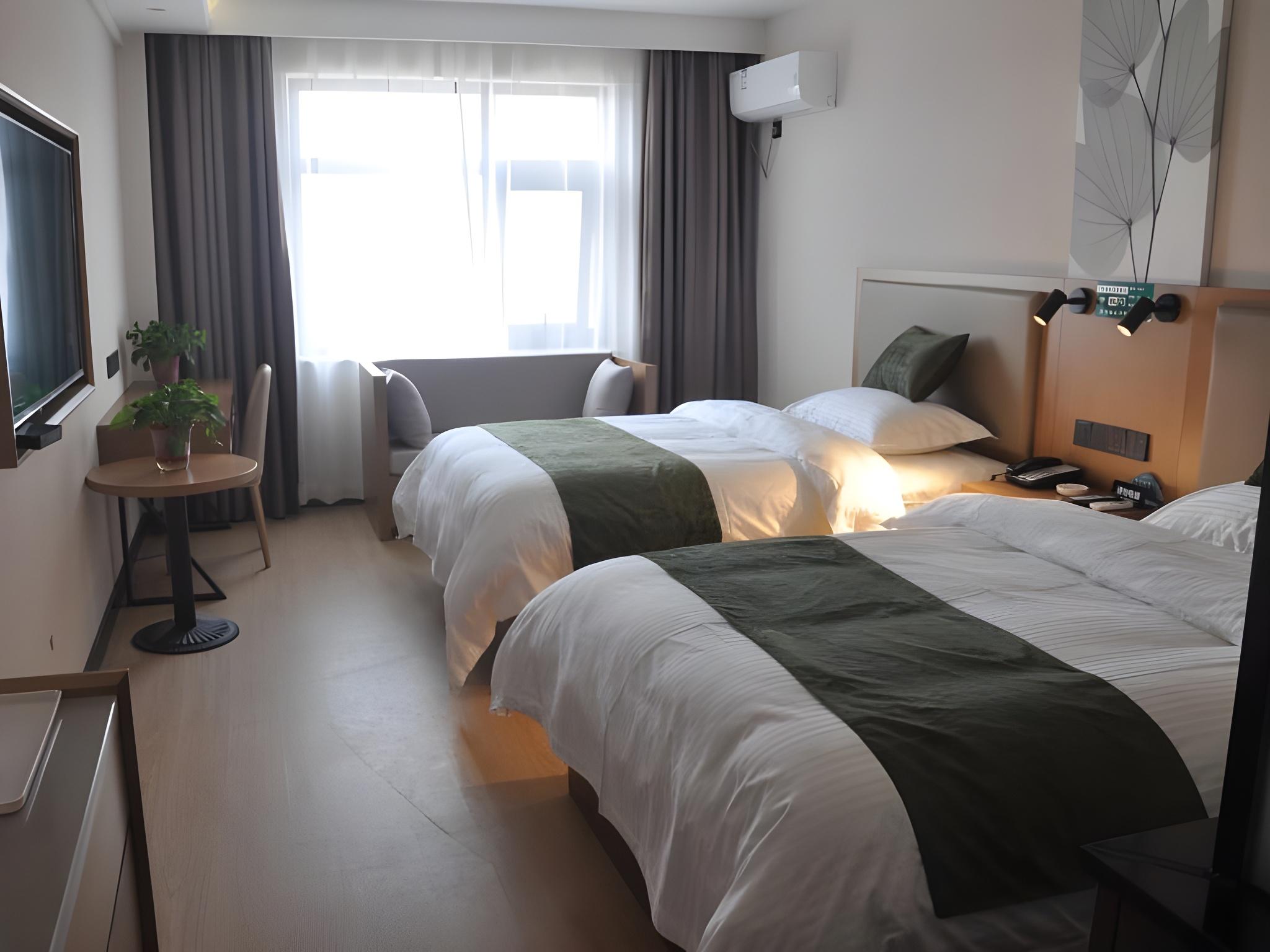Green Haotai Zhixuan Hotel (Shangqiu City Zhecheng County Shanghai Road store) 10/19