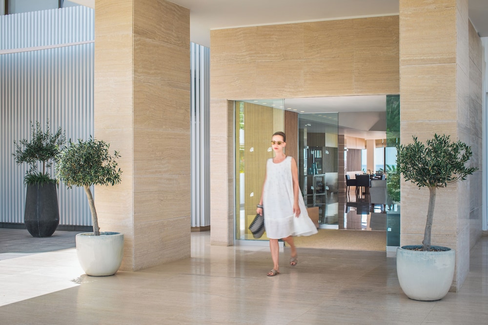 Alion Beach Hotel 14/70