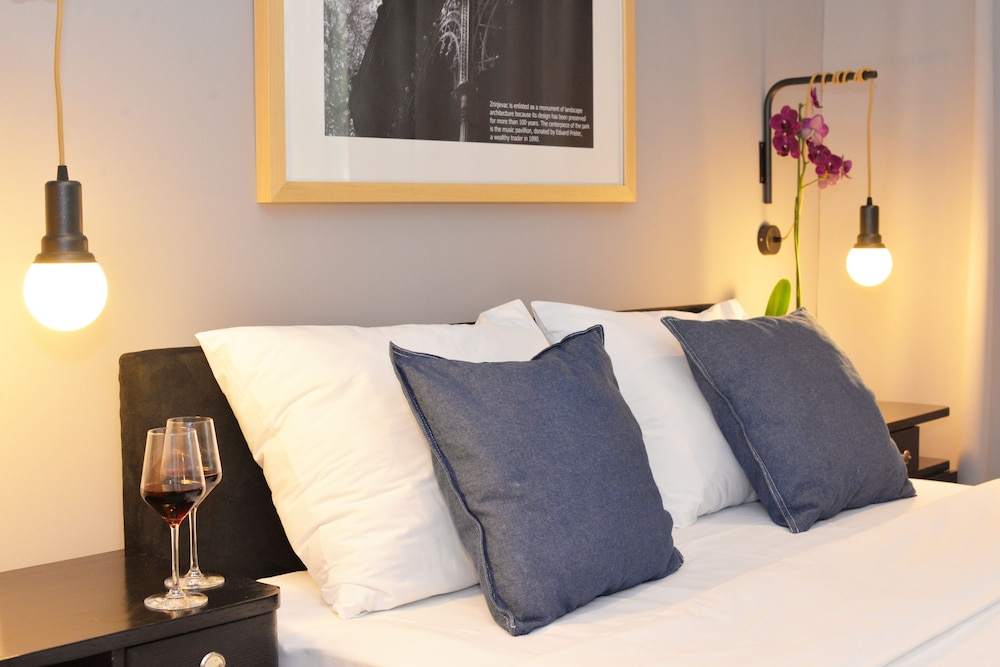 The Loop Hotel 32/63