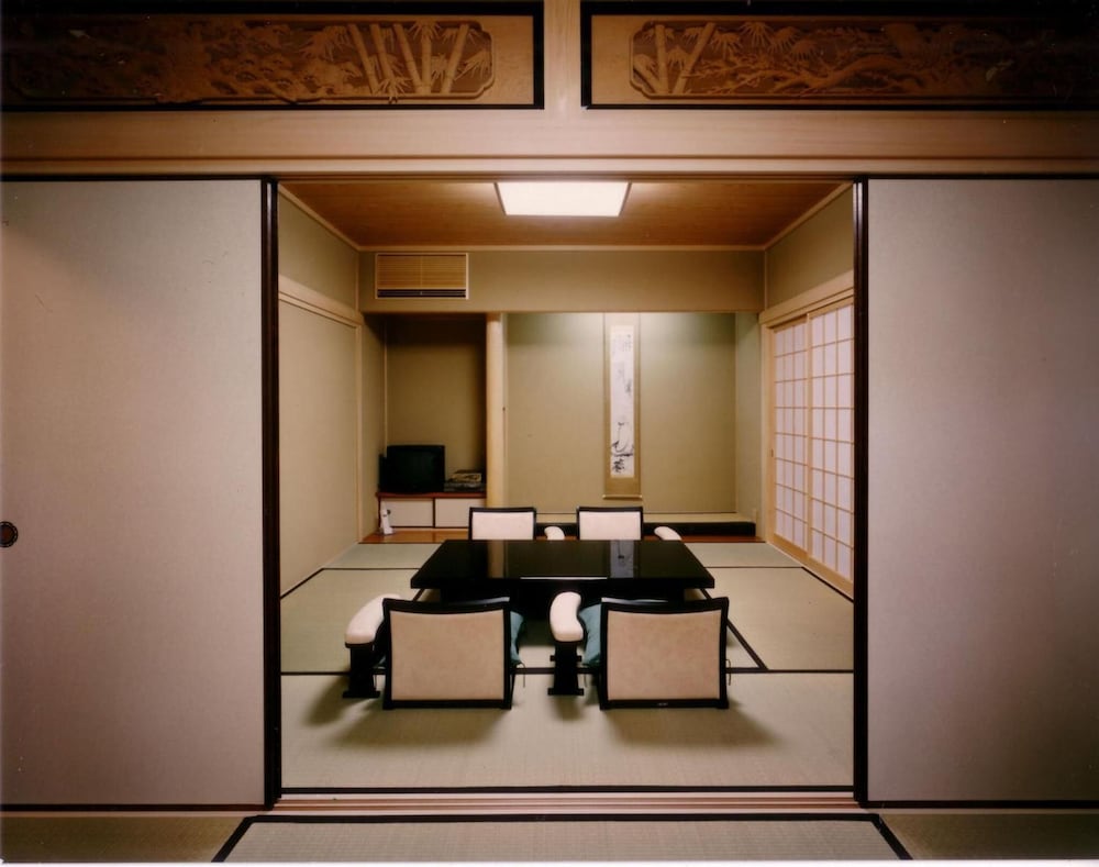 Kyoto Ryokan The KINOE 32/34